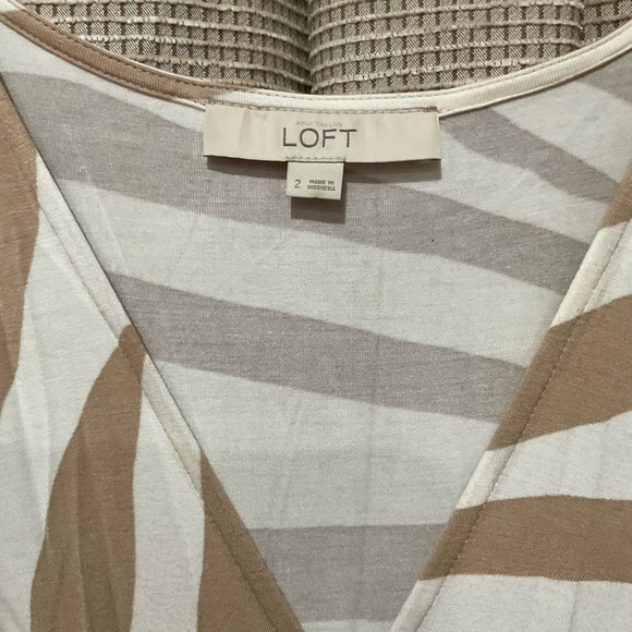 Ann Taylor Loft Tan/Ivory Striped A Line Dress, Size 2 - Picture 4 of 10